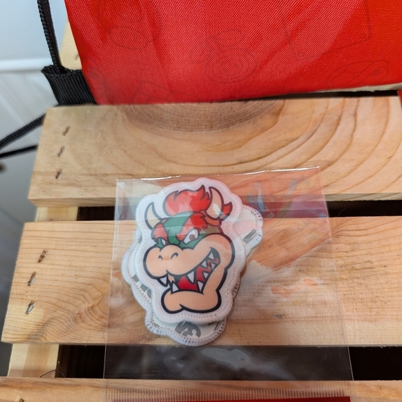 Super Mario Drawstring Bag My Nintendo Includes Stickers Pin Patches Brand New - Picture 5 of 6